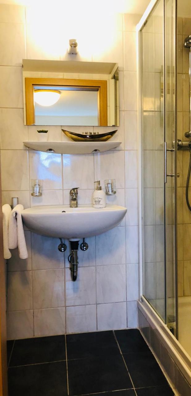 Pension Holzgarten レーゲンスブルク エクステリア 写真