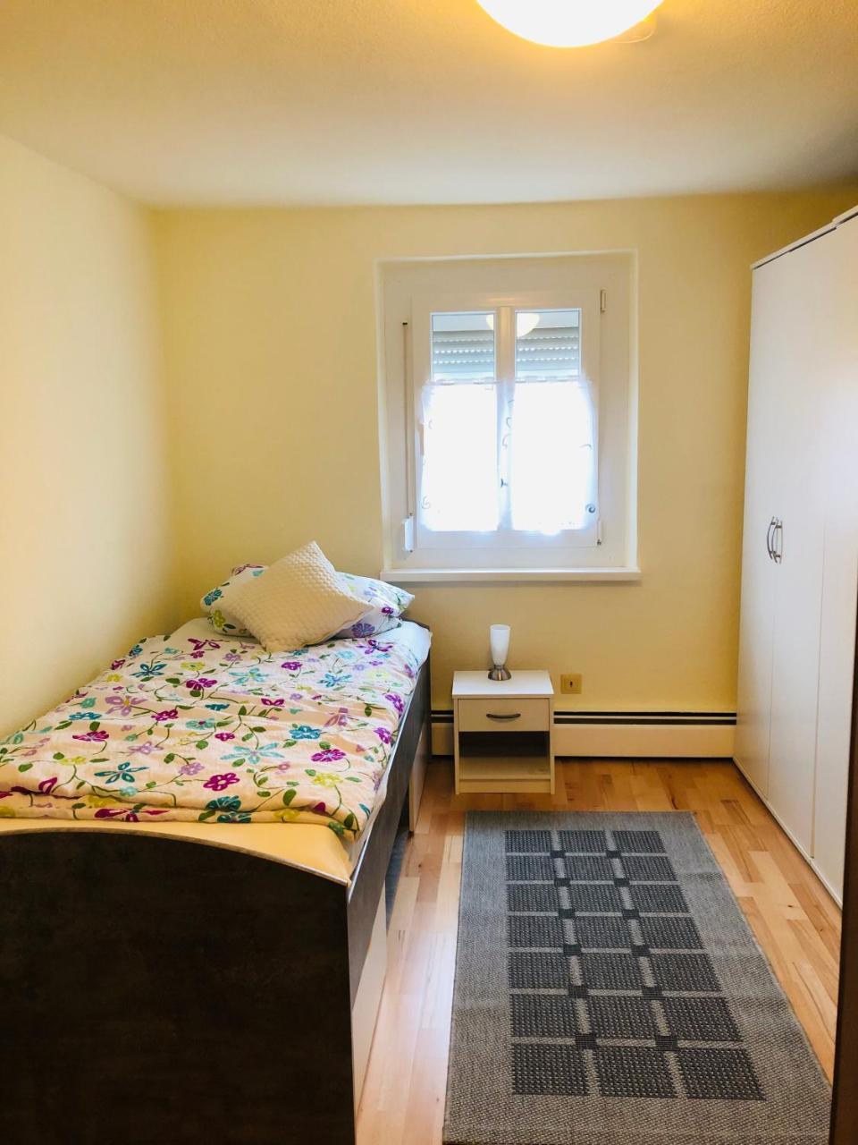 Pension Holzgarten レーゲンスブルク エクステリア 写真