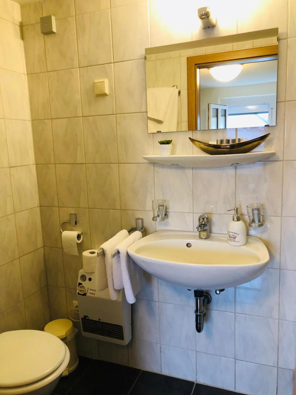 Pension Holzgarten レーゲンスブルク エクステリア 写真